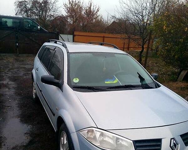 Серый Рено Меган, объемом двигателя 1.5 л и пробегом 208 тыс. км за 4570 $, фото 3 на Automoto.ua