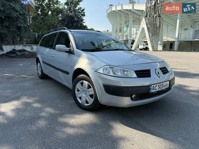 Серый Рено Меган, объемом двигателя 1.6 л и пробегом 161 тыс. км за 5450 $, фото 2 на Automoto.ua