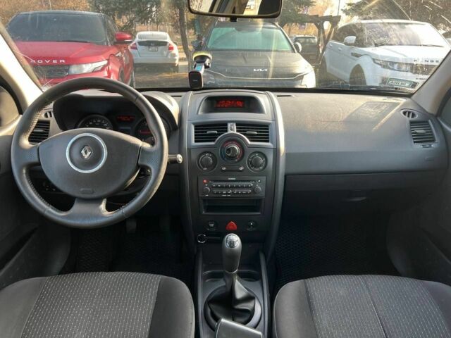 Серый Рено Меган, объемом двигателя 1.5 л и пробегом 278 тыс. км за 4700 $, фото 9 на Automoto.ua