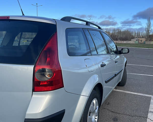 Сірий Рено Меган, об'ємом двигуна 1.46 л та пробігом 278 тис. км за 4199 $, фото 8 на Automoto.ua