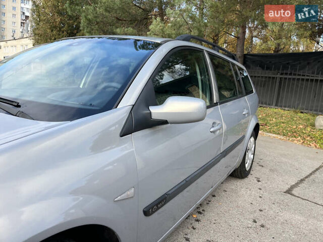 Сірий Рено Меган, об'ємом двигуна 1.6 л та пробігом 213 тис. км за 4200 $, фото 19 на Automoto.ua