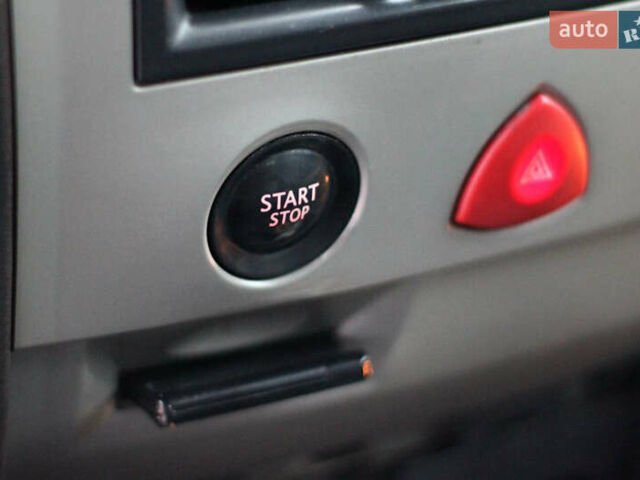 Серый Рено Меган, объемом двигателя 1.6 л и пробегом 300 тыс. км за 3700 $, фото 29 на Automoto.ua