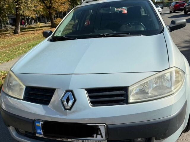 Рено Меган 2004 в Сумах на Automoto.ua Серый Рено Меган, объемом двигателя 0 л и пробегом 190 тыс. км за 4750 $, фото 1 на Automoto.ua