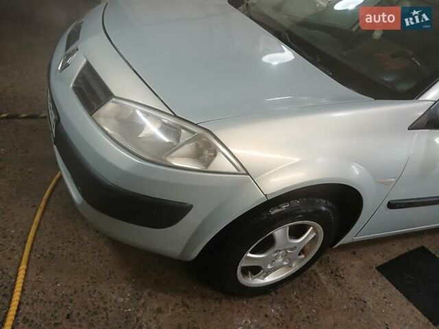 Серый Рено Меган, объемом двигателя 1.46 л и пробегом 320 тыс. км за 3500 $, фото 1 на Automoto.ua