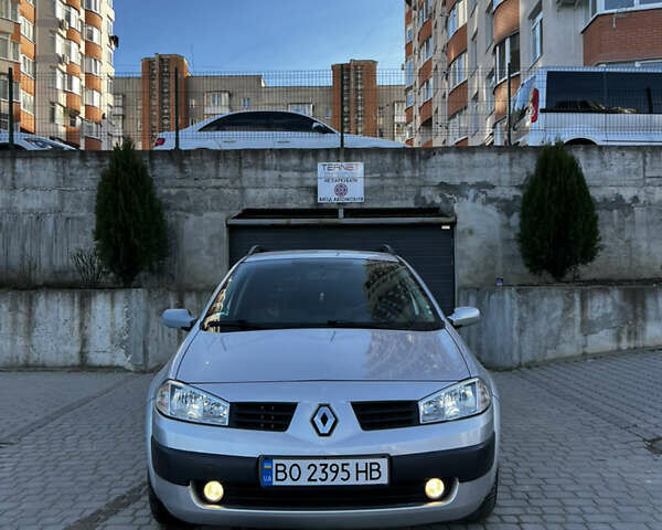 Рено Меган 2004 в Тернополе на Automoto.ua Серый Рено Меган, объемом двигателя 1.6 л и пробегом 194 тыс. км за 4900 $, фото 2 на Automoto.ua