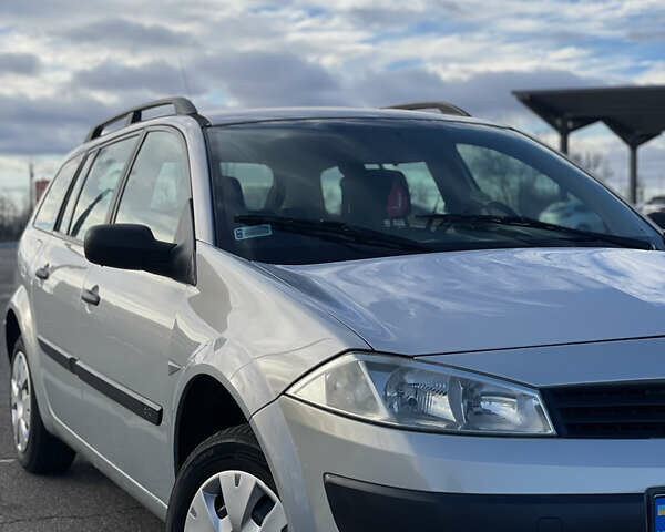 Сірий Рено Меган, об'ємом двигуна 1.46 л та пробігом 278 тис. км за 4199 $, фото 5 на Automoto.ua