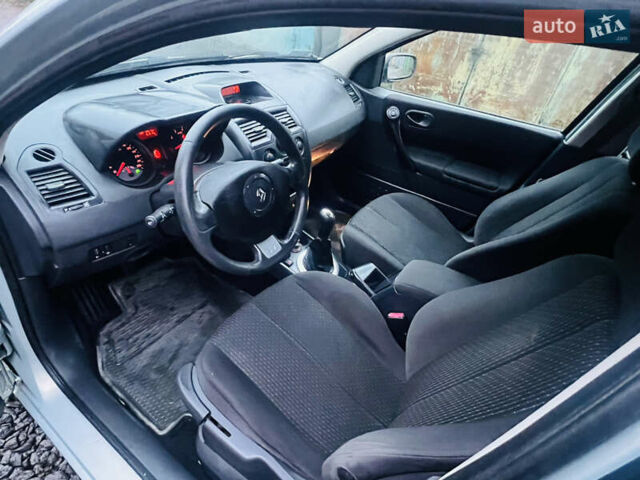 Серый Рено Меган, объемом двигателя 1.39 л и пробегом 207 тыс. км за 4600 $, фото 27 на Automoto.ua