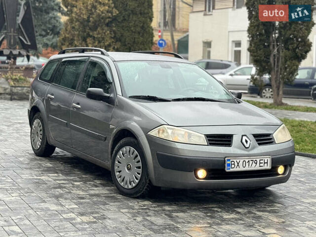 Серый Рено Меган, объемом двигателя 1.6 л и пробегом 300 тыс. км за 3850 $, фото 13 на Automoto.ua