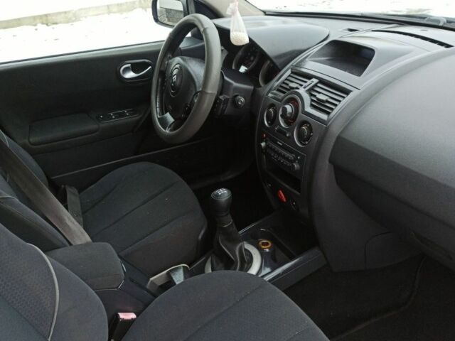 Сірий Рено Меган, об'ємом двигуна 1.5 л та пробігом 290 тис. км за 3550 $, фото 9 на Automoto.ua