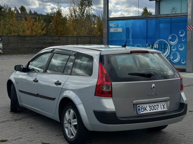 Серый Рено Меган, объемом двигателя 1.5 л и пробегом 301 тыс. км за 3400 $, фото 2 на Automoto.ua