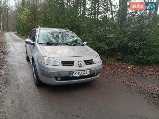 Серый Рено Меган, объемом двигателя 1.5 л и пробегом 275 тыс. км за 4150 $, фото 5 на Automoto.ua