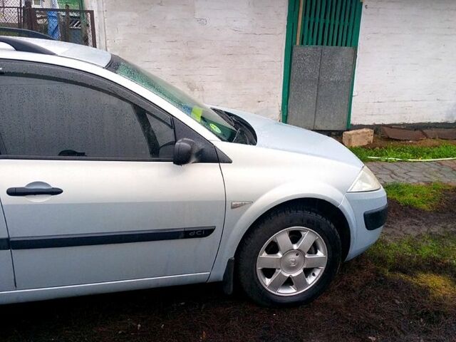 Серый Рено Меган, объемом двигателя 1.5 л и пробегом 208 тыс. км за 4570 $, фото 5 на Automoto.ua