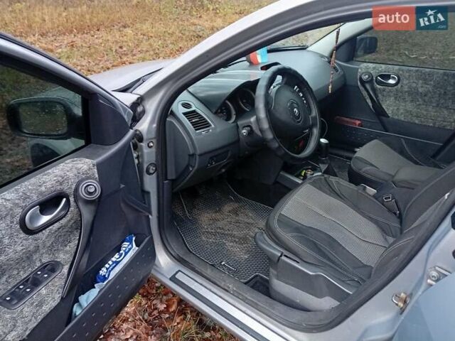 Серый Рено Меган, объемом двигателя 1.5 л и пробегом 275 тыс. км за 4150 $, фото 28 на Automoto.ua