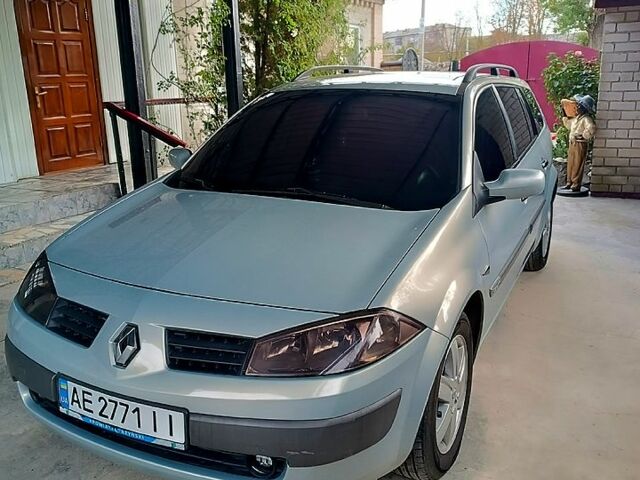 Серый Рено Меган, объемом двигателя 1.9 л и пробегом 314 тыс. км за 4700 $, фото 2 на Automoto.ua