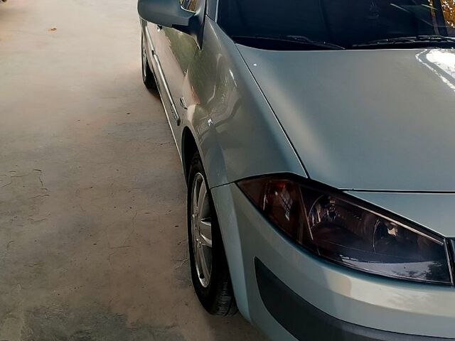 Серый Рено Меган, объемом двигателя 1.9 л и пробегом 314 тыс. км за 4700 $, фото 3 на Automoto.ua