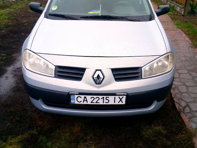 Серый Рено Меган, объемом двигателя 1.5 л и пробегом 208 тыс. км за 4570 $, фото 10 на Automoto.ua