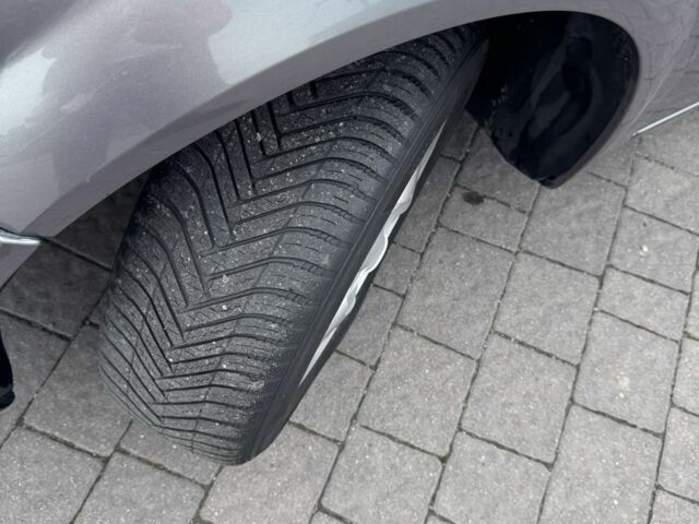 Сірий Рено Меган, об'ємом двигуна 1.6 л та пробігом 250 тис. км за 3250 $, фото 4 на Automoto.ua