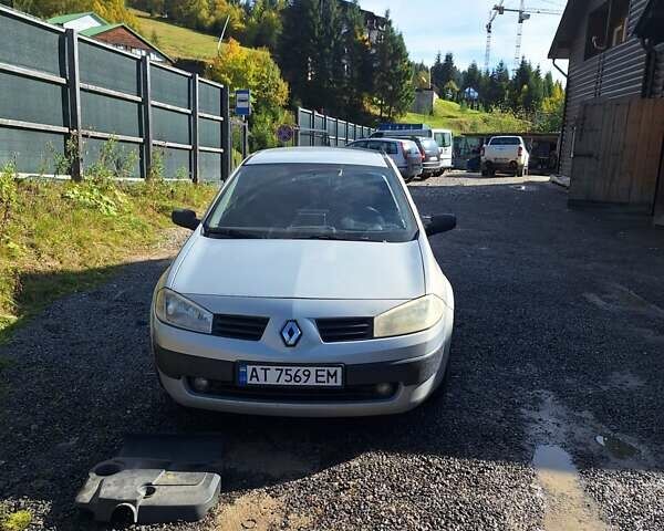 Серый Рено Меган, объемом двигателя 1.5 л и пробегом 318 тыс. км за 4800 $, фото 4 на Automoto.ua