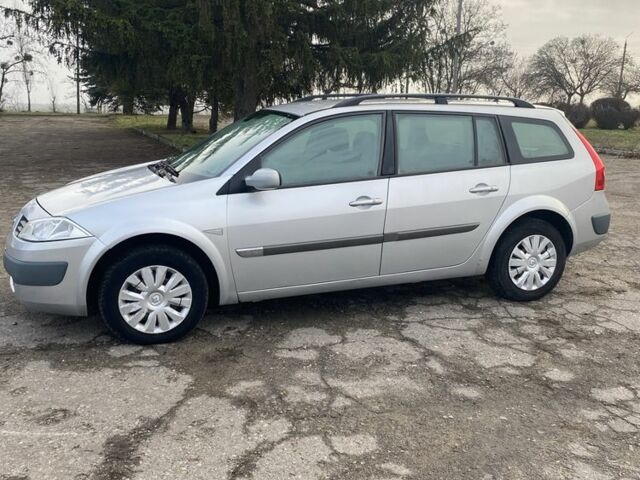 Серый Рено Меган, объемом двигателя 1.6 л и пробегом 272 тыс. км за 4700 $, фото 2 на Automoto.ua