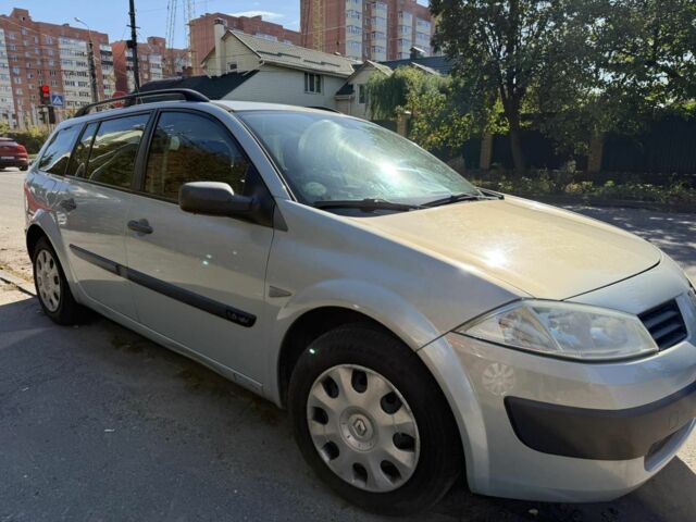 Рено Меган 2004 в Сумах на Automoto.ua Серый Рено Меган, объемом двигателя 0 л и пробегом 190 тыс. км за 4750 $, фото 2 на Automoto.ua