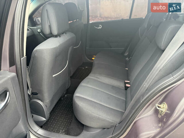 Серый Рено Меган, объемом двигателя 1.87 л и пробегом 266 тыс. км за 3900 $, фото 13 на Automoto.ua