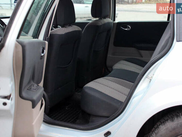 Серый Рено Меган, объемом двигателя 1.6 л и пробегом 300 тыс. км за 3700 $, фото 16 на Automoto.ua