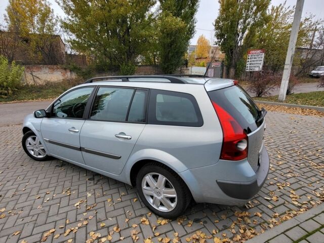 Серый Рено Меган, объемом двигателя 1.6 л и пробегом 204 тыс. км за 4950 $, фото 5 на Automoto.ua