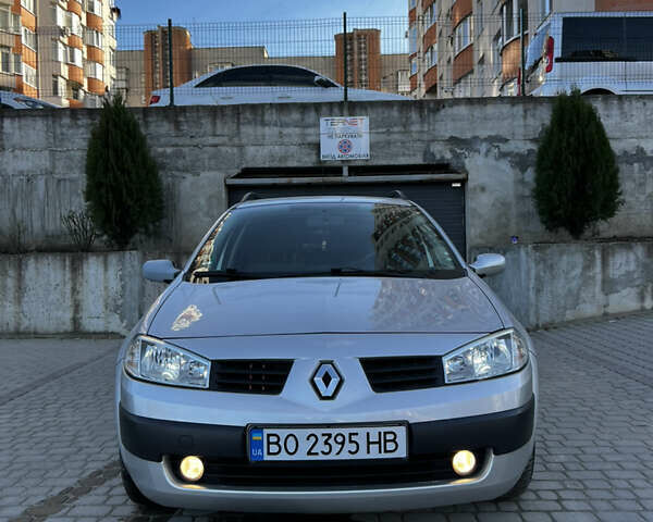 Рено Меган 2004 в Тернополе на Automoto.ua Серый Рено Меган, объемом двигателя 1.6 л и пробегом 194 тыс. км за 4900 $, фото 1 на Automoto.ua