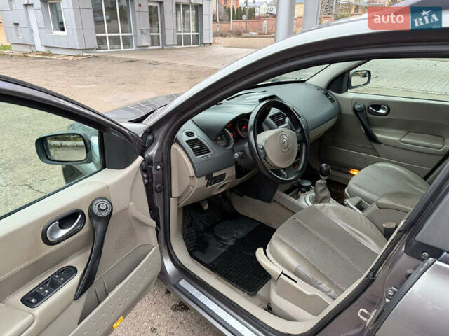 Сірий Рено Меган, об'ємом двигуна 1.87 л та пробігом 198 тис. км за 3500 $, фото 6 на Automoto.ua