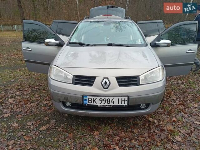 Серый Рено Меган, объемом двигателя 1.5 л и пробегом 275 тыс. км за 4150 $, фото 40 на Automoto.ua