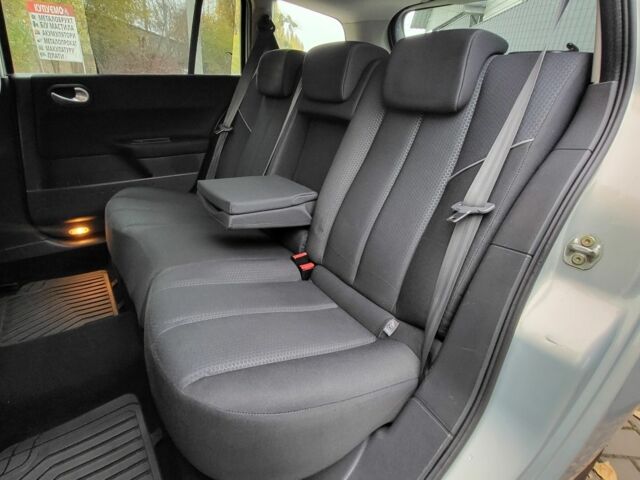 Серый Рено Меган, объемом двигателя 1.6 л и пробегом 204 тыс. км за 4950 $, фото 16 на Automoto.ua