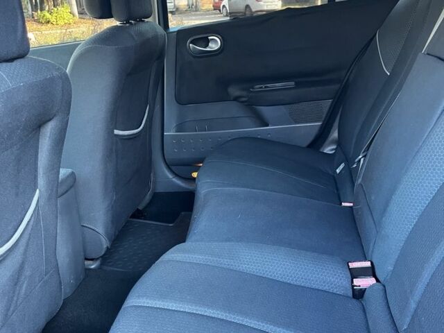 Серый Рено Меган, объемом двигателя 1.6 л и пробегом 220 тыс. км за 3900 $, фото 9 на Automoto.ua