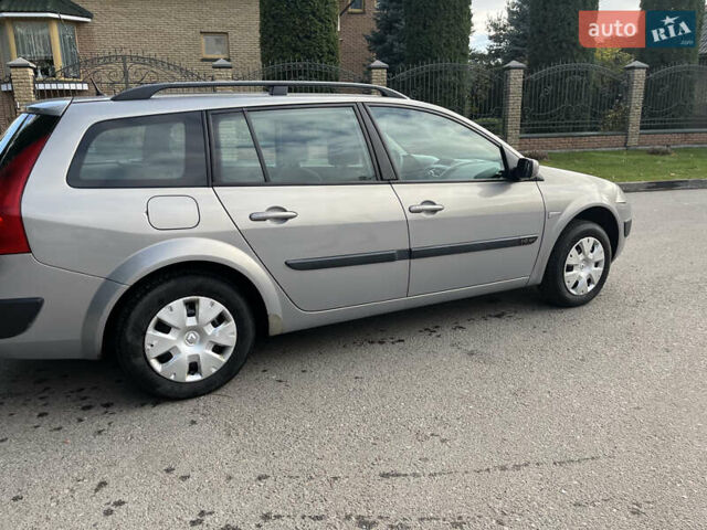 Сірий Рено Меган, об'ємом двигуна 1.6 л та пробігом 213 тис. км за 4200 $, фото 7 на Automoto.ua