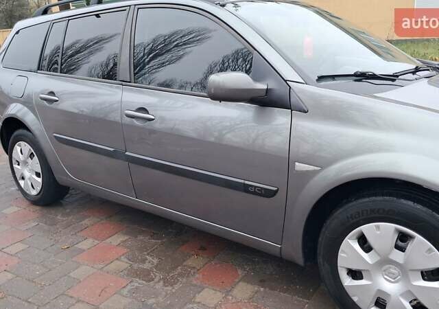 Серый Рено Меган, объемом двигателя 1.46 л и пробегом 407 тыс. км за 3999 $, фото 11 на Automoto.ua