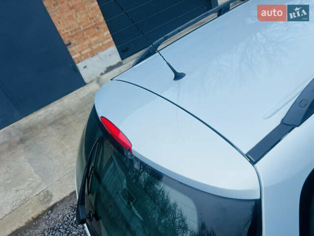 Серый Рено Меган, объемом двигателя 1.39 л и пробегом 207 тыс. км за 4600 $, фото 23 на Automoto.ua