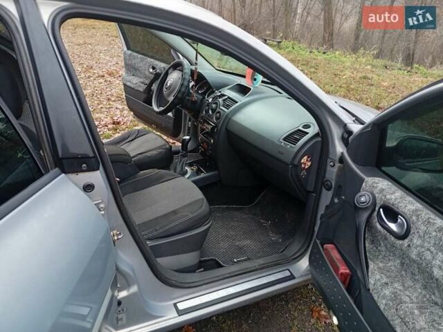 Серый Рено Меган, объемом двигателя 1.5 л и пробегом 275 тыс. км за 4150 $, фото 21 на Automoto.ua