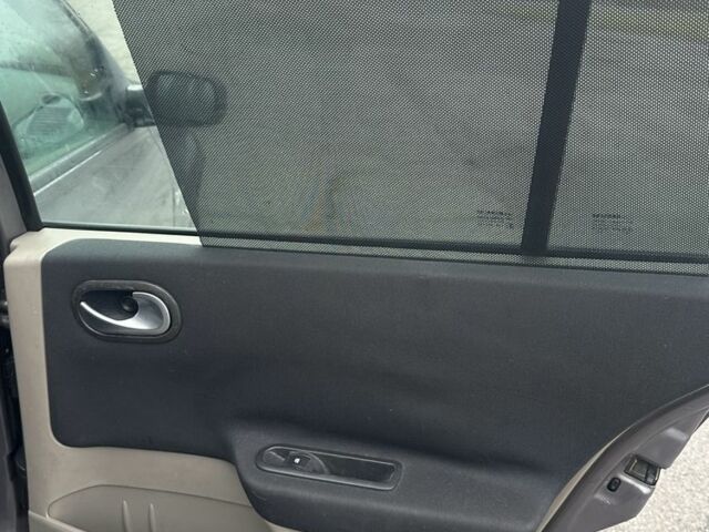 Серый Рено Меган, объемом двигателя 2 л и пробегом 263 тыс. км за 4500 $, фото 12 на Automoto.ua