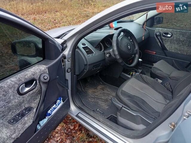 Серый Рено Меган, объемом двигателя 1.5 л и пробегом 275 тыс. км за 4150 $, фото 29 на Automoto.ua