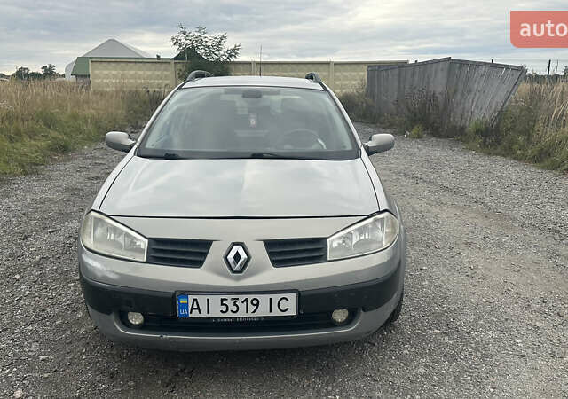 Рено Меган 2004 в Киеве на Automoto.ua Серый Рено Меган, объемом двигателя 1.9 л и пробегом 280 тыс. км за 3800 $, фото 4 на Automoto.ua