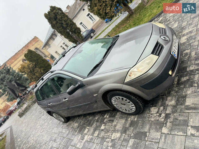 Серый Рено Меган, объемом двигателя 1.6 л и пробегом 300 тыс. км за 3850 $, фото 22 на Automoto.ua