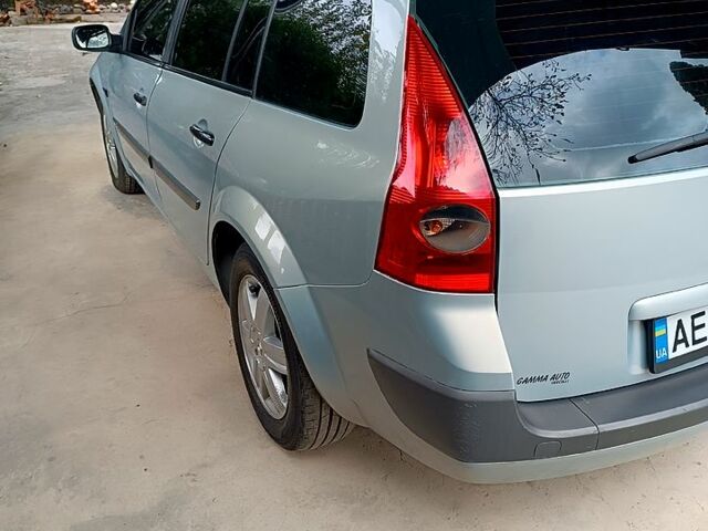 Серый Рено Меган, объемом двигателя 1.9 л и пробегом 314 тыс. км за 4700 $, фото 7 на Automoto.ua