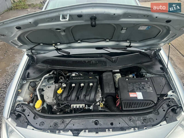 Серый Рено Меган, объемом двигателя 1.39 л и пробегом 207 тыс. км за 4600 $, фото 43 на Automoto.ua