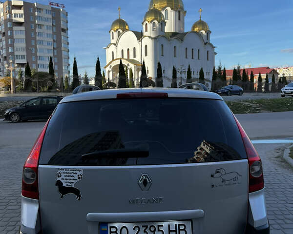 Рено Меган 2004 в Тернополе на Automoto.ua Серый Рено Меган, объемом двигателя 1.6 л и пробегом 194 тыс. км за 4900 $, фото 11 на Automoto.ua