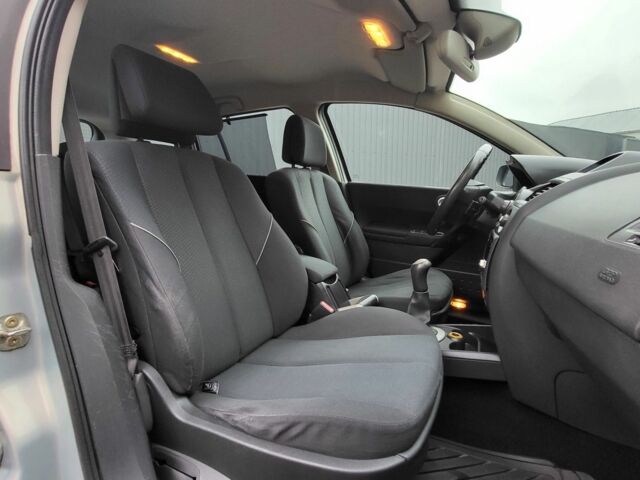 Серый Рено Меган, объемом двигателя 1.6 л и пробегом 204 тыс. км за 4950 $, фото 22 на Automoto.ua