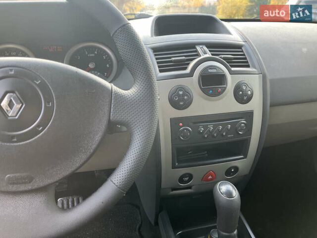Сірий Рено Меган, об'ємом двигуна 1.6 л та пробігом 213 тис. км за 4200 $, фото 31 на Automoto.ua
