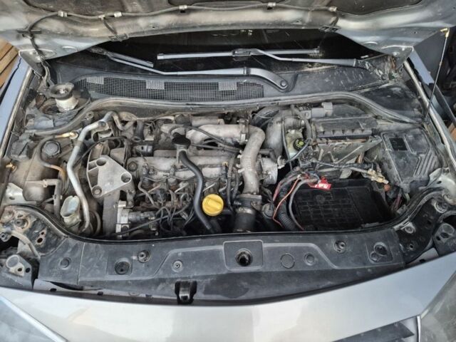 Сірий Рено Меган, об'ємом двигуна 1.9 л та пробігом 320 тис. км за 2200 $, фото 2 на Automoto.ua