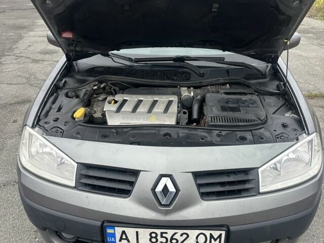 Серый Рено Меган, объемом двигателя 2 л и пробегом 263 тыс. км за 4500 $, фото 17 на Automoto.ua