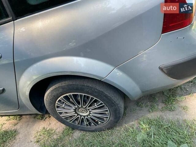 Сірий Рено Меган, об'ємом двигуна 1.6 л та пробігом 244 тис. км за 4500 $, фото 5 на Automoto.ua
