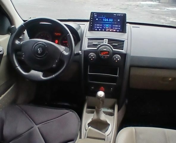 Сірий Рено Меган, об'ємом двигуна 1.5 л та пробігом 270 тис. км за 4700 $, фото 3 на Automoto.ua