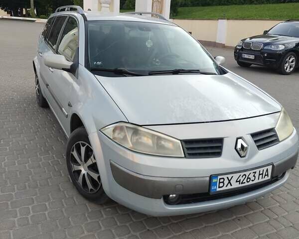 Рено Меган 2004 в Остоге на Automoto.ua Серый Рено Меган, объемом двигателя 1.9 л и пробегом 289 тыс. км за 4300 $, фото 3 на Automoto.ua